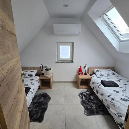 Apartma Termal Catez - Nastanitev Z Vkljucenimi 6-imi Kopalnimi Kartami - 6 Tickets Included *