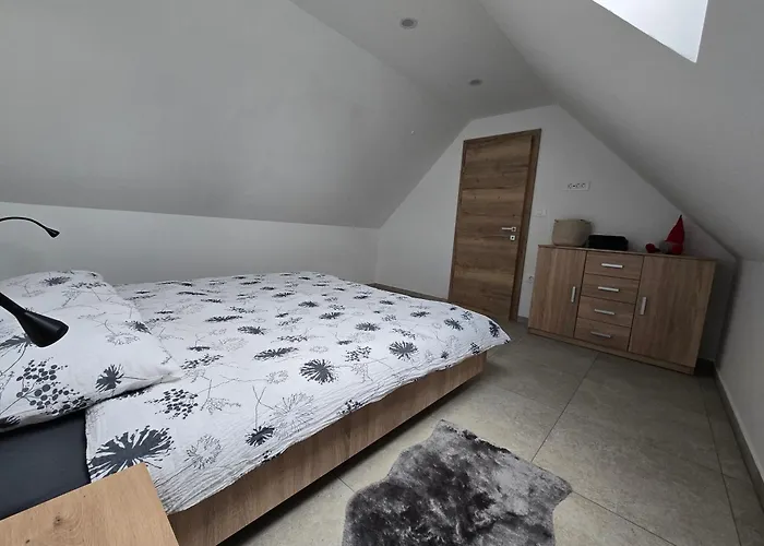 Apartma Termal Catez - Nastanitev Z Vkljucenimi 6-imi Kopalnimi Kartami - 6 Tickets Included Apartmán Catez ob Savi